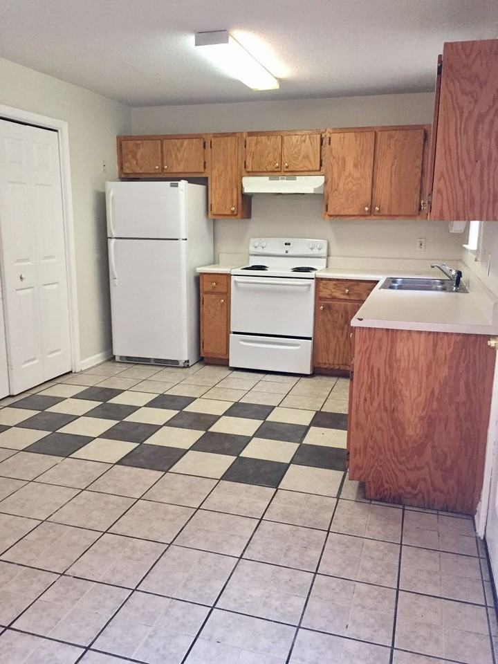 24 Dodd Blvd Se #C - Photo 3 of 16