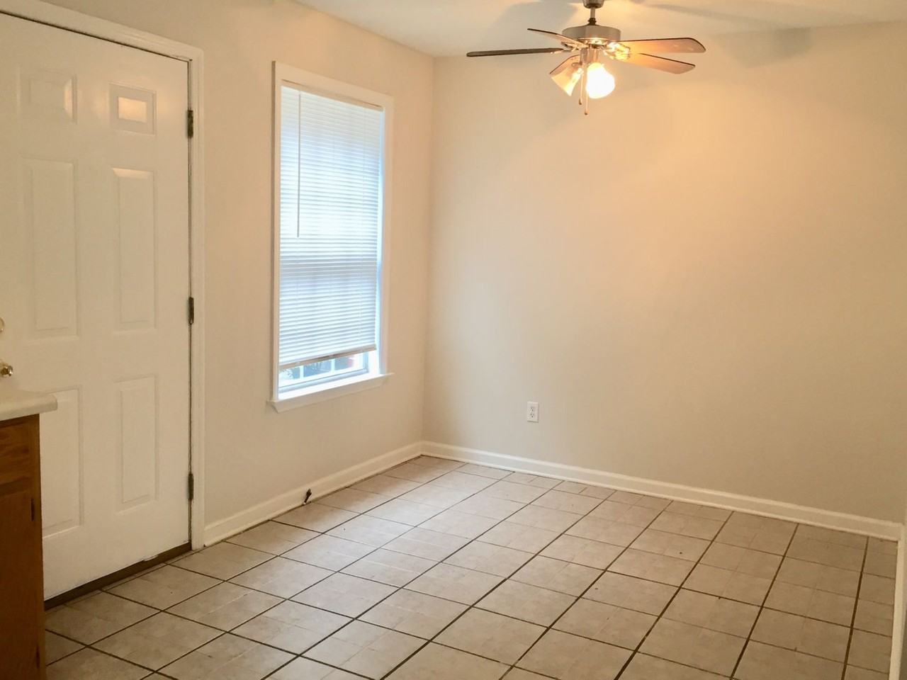 24 Dodd Blvd Se #C - Photo 6 of 16