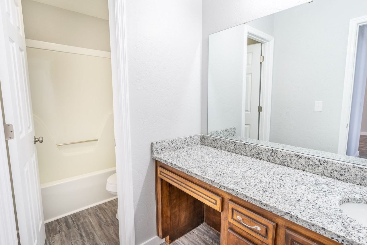 806 Pennsylvania Avenue NW - Photo 4 of 5