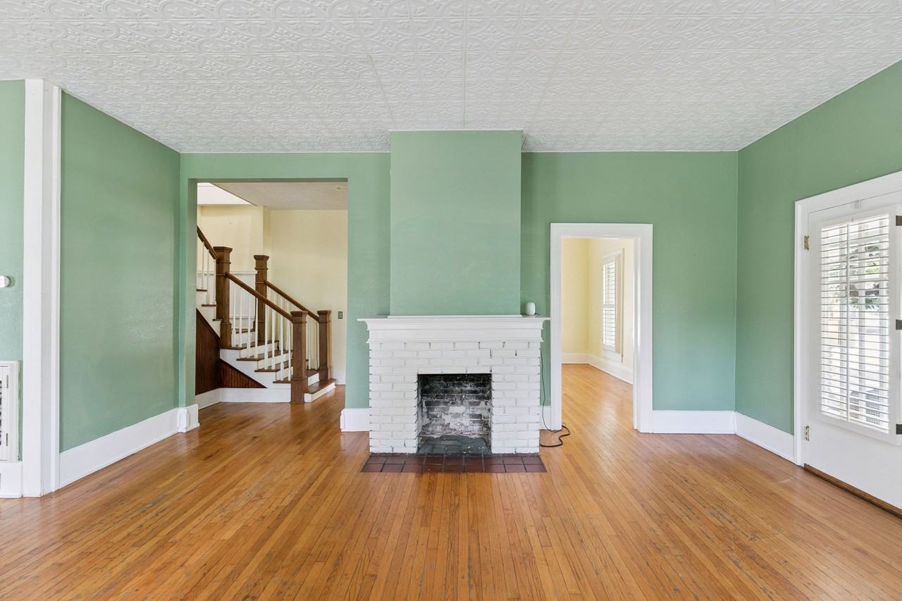 2400 S Park Ave #1 - Photo 5 of 20