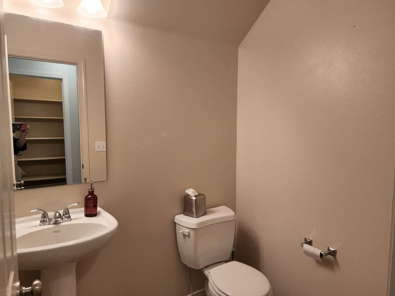 10001 W Irving St - Photo 7 of 20