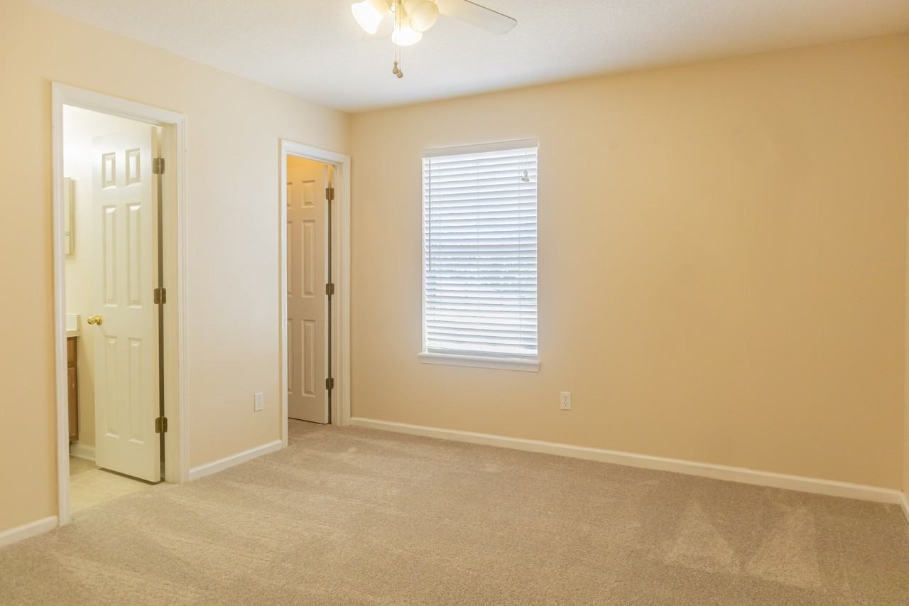 762 Scrub Jay Dr #1 - Photo 7 of 25