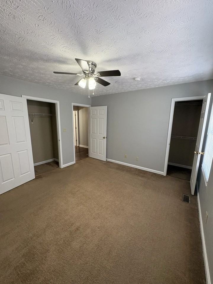 Pepperhill Village - Photo 4 of 19