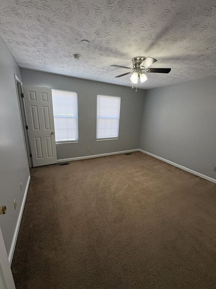 Pepperhill Village - Photo 6 of 19