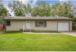 211 Palomino Pkwy - Photo 1 of 1
