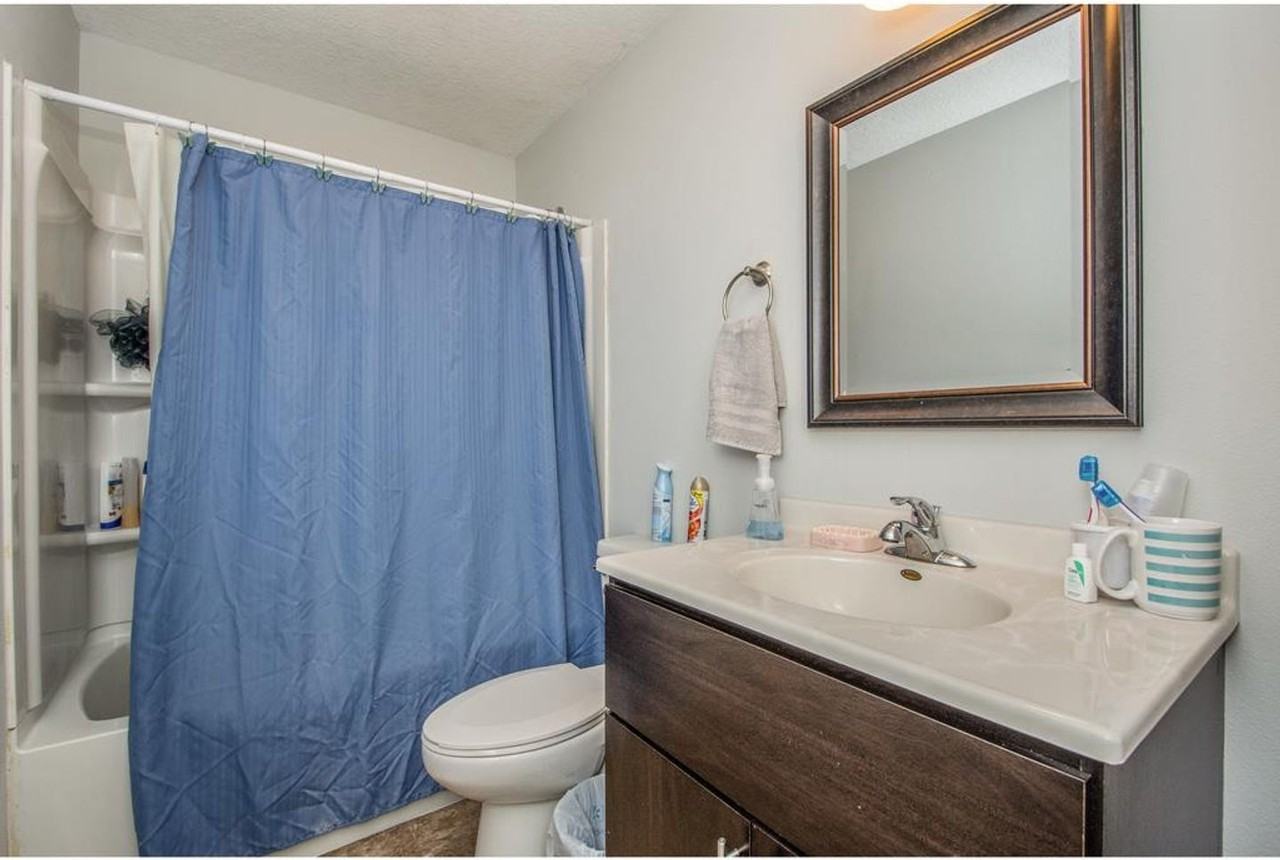 211 Palomino Pkwy - Photo 4 of 6