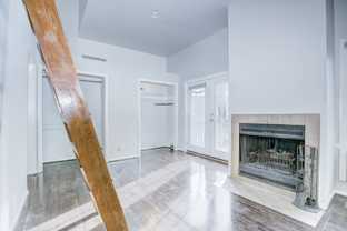 614 Elliott St Ne #2C - Photo 1 of 1