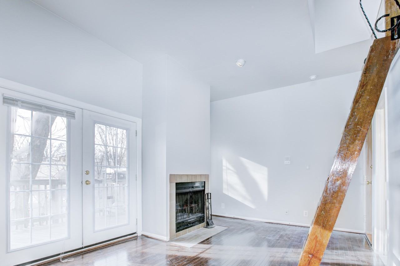 614 Elliott St Ne #2C - Photo 5 of 13