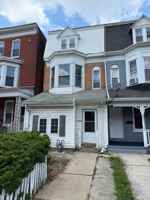 featured image of 835 Linden Ave