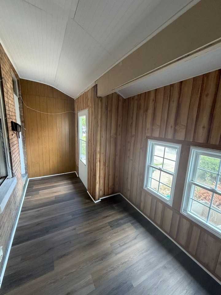 835 Linden Ave - Photo 4 of 24