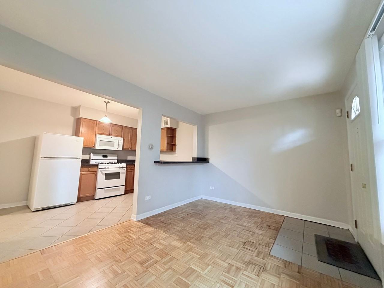 4159 W Oakdale Ave - Photo 2 of 11