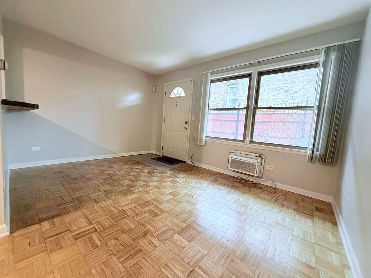 4159 W Oakdale Ave - Photo 3 of 11