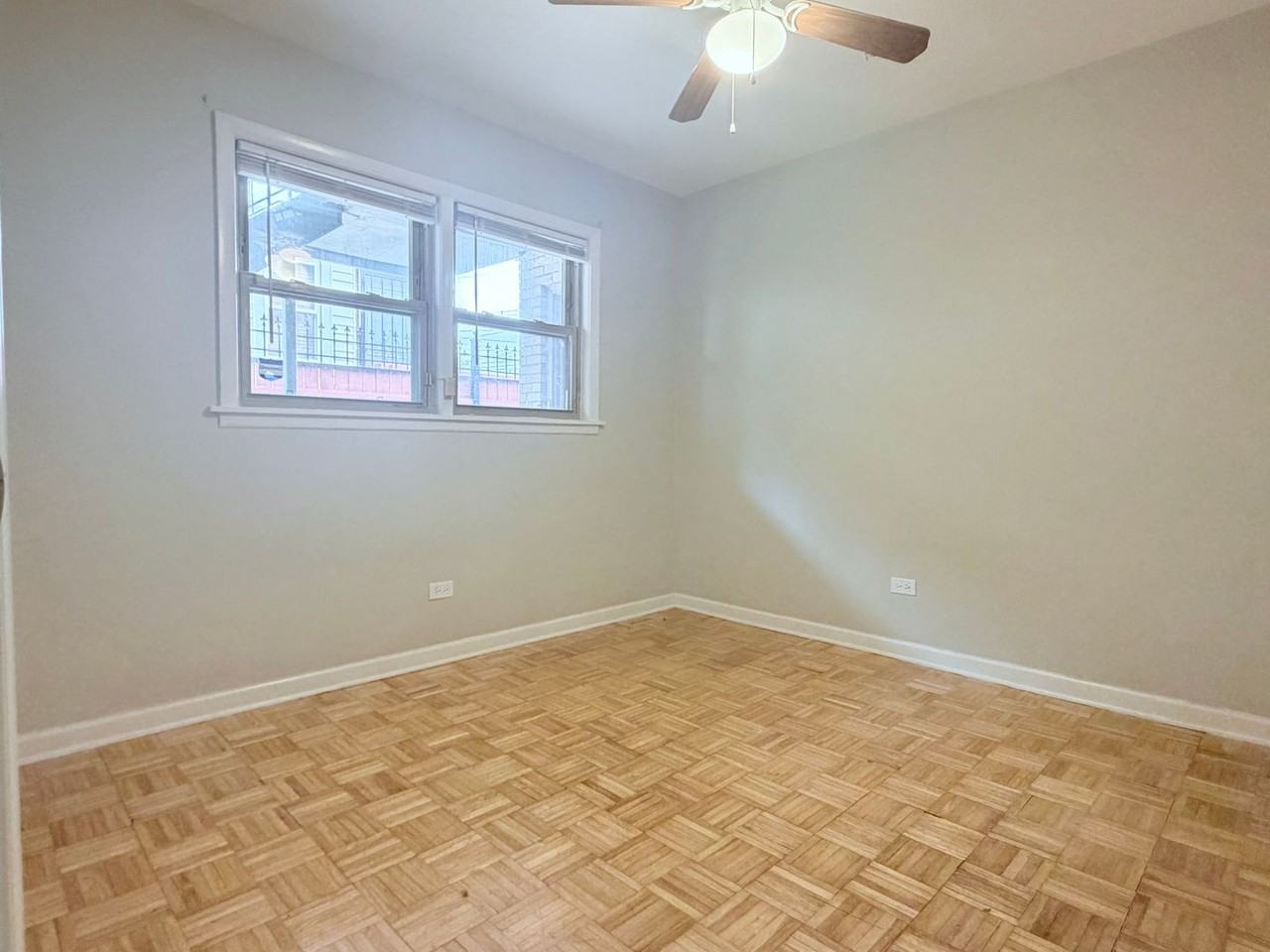4159 W Oakdale Ave - Photo 5 of 11