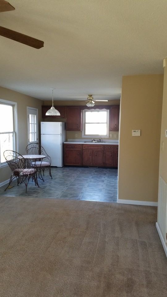 357 Erie Dr - Photo 5 of 13
