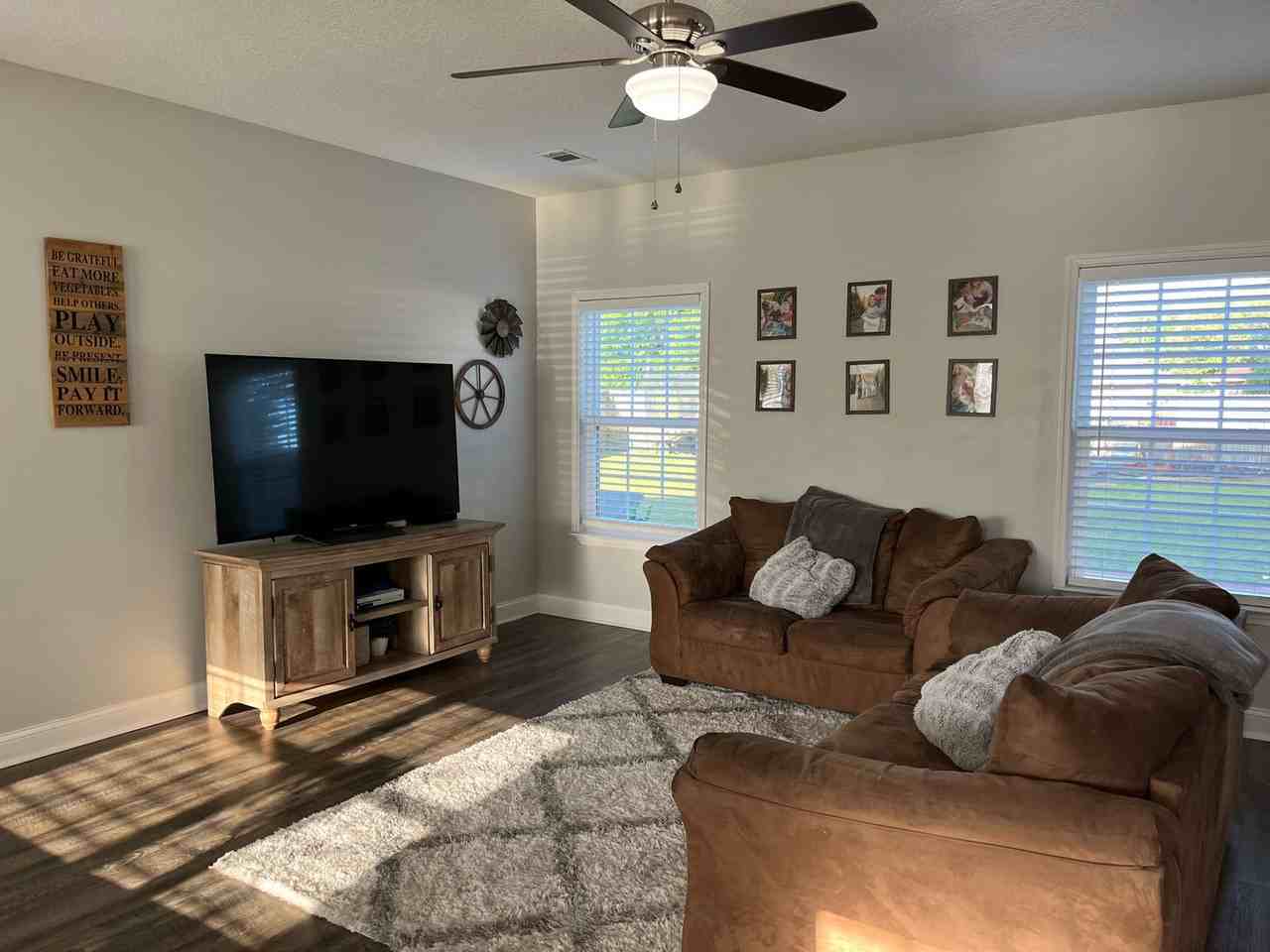 68 Mikell Ct - Photo 4 of 10