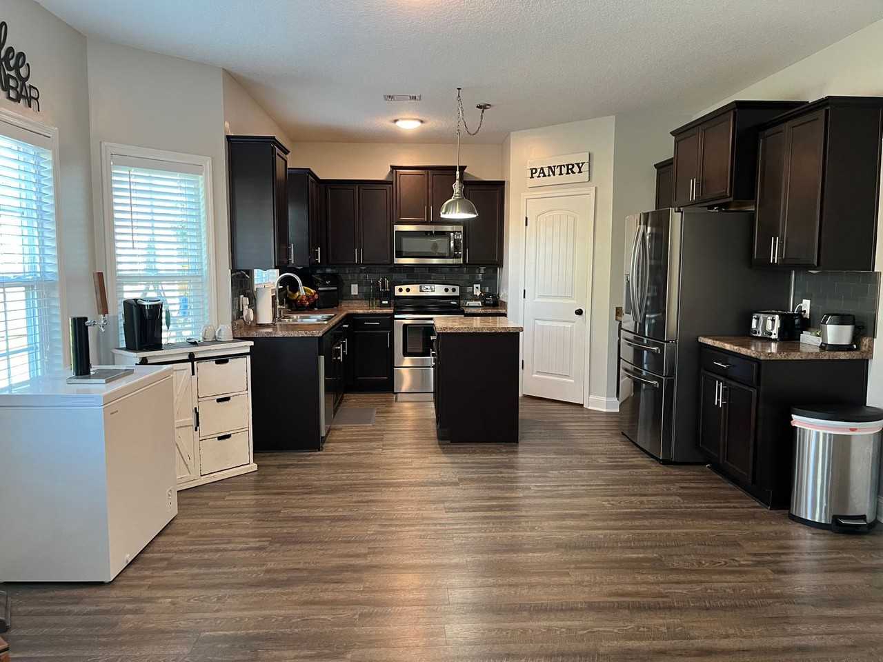 68 Mikell Ct - Photo 5 of 10