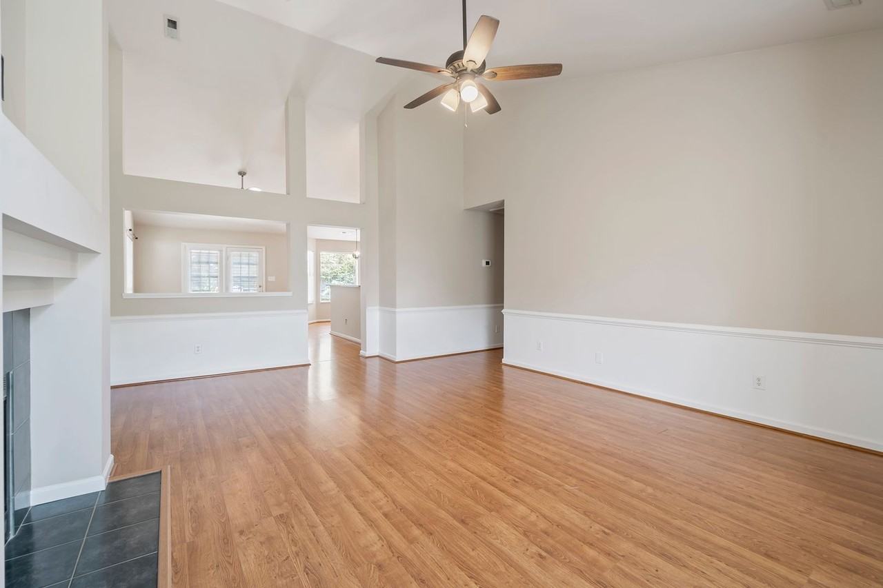 12207 Bright Angel Ct - Photo 3 of 35
