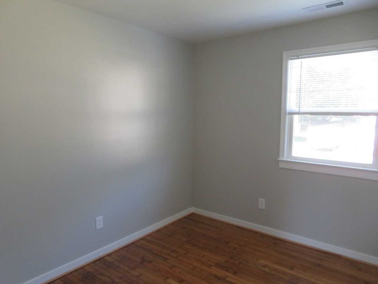 327 S 13th Ave - Photo 6 of 19