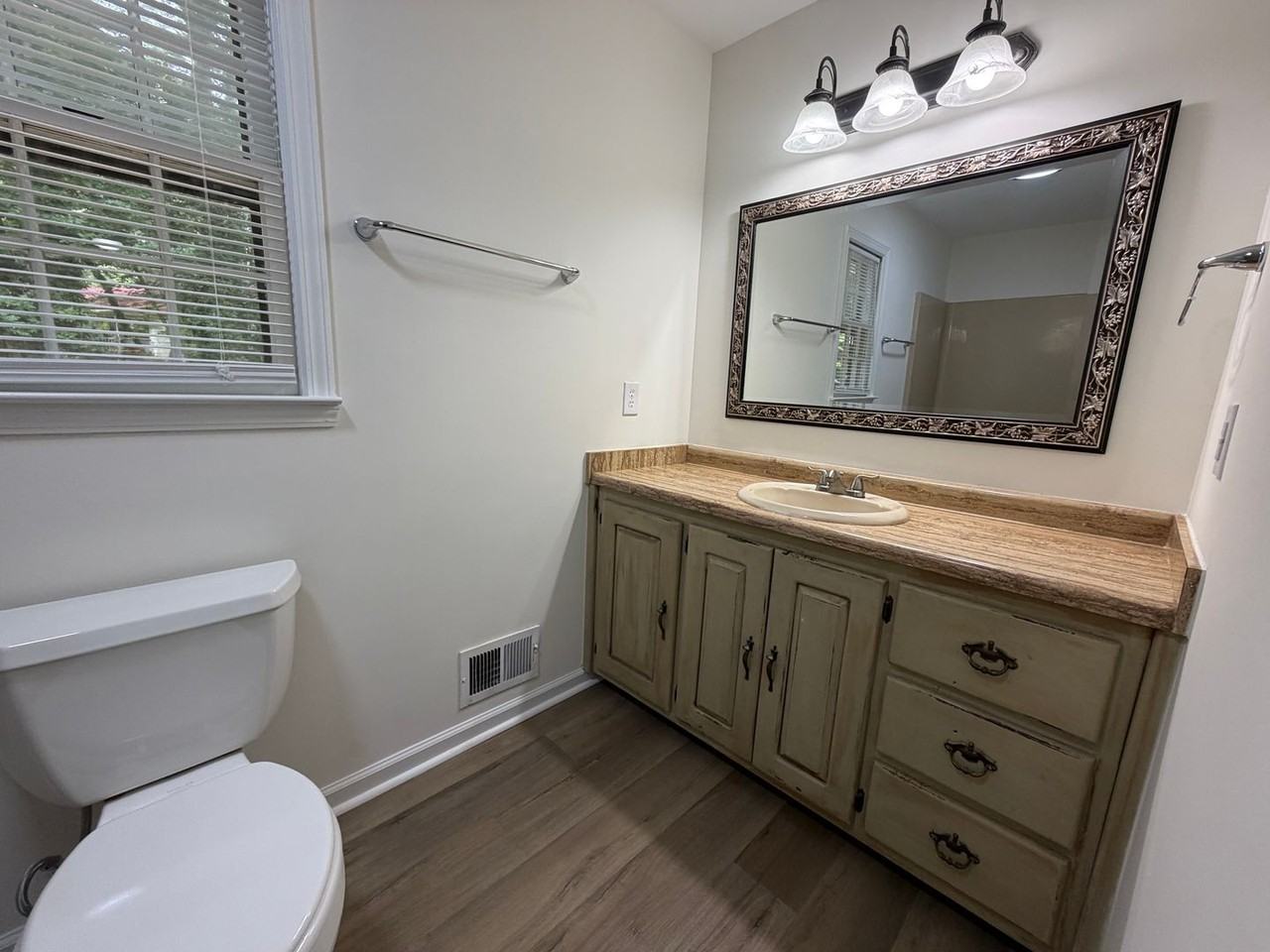 107 Austin Ct - Photo 7 of 15