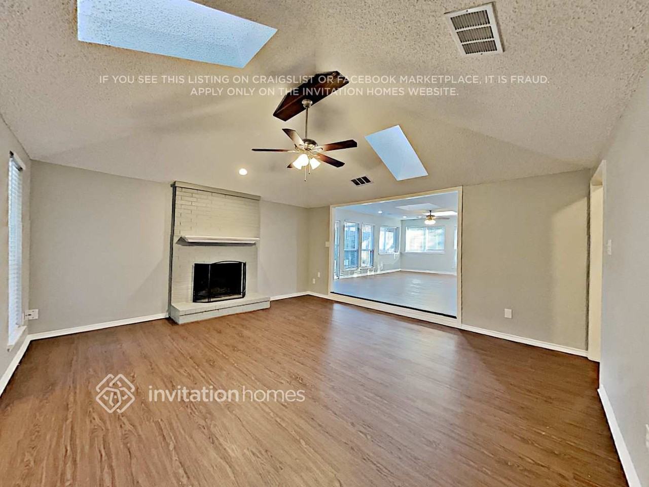 2206 Cedarcrest Dr - Photo 4 of 19