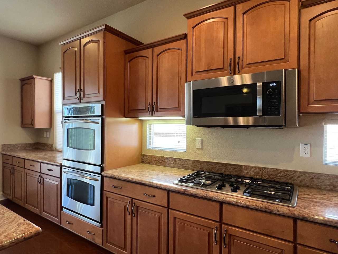 1256 Jorgenson Dr - Photo 6 of 27