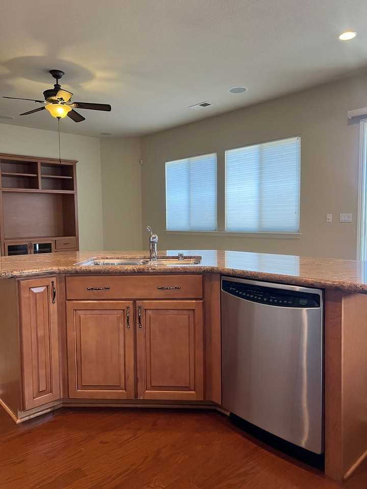 1256 Jorgenson Dr - Photo 7 of 26