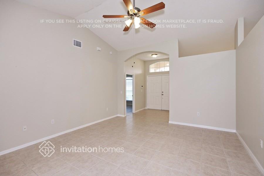515 Eagle Ct - Photo 2 of 17