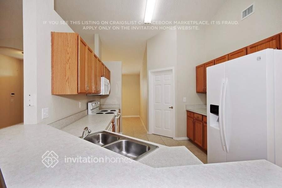 515 Eagle Ct - Photo 6 of 17