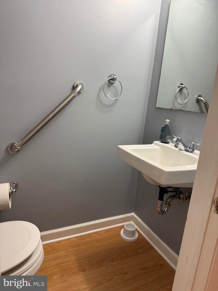 2 Lafayette Lane - Photo 7 of 19