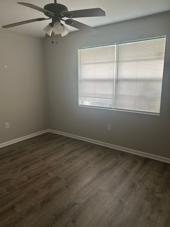 9 Ruston Ct - Photo 6 of 12