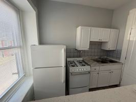 featured image of 219 N 9th St