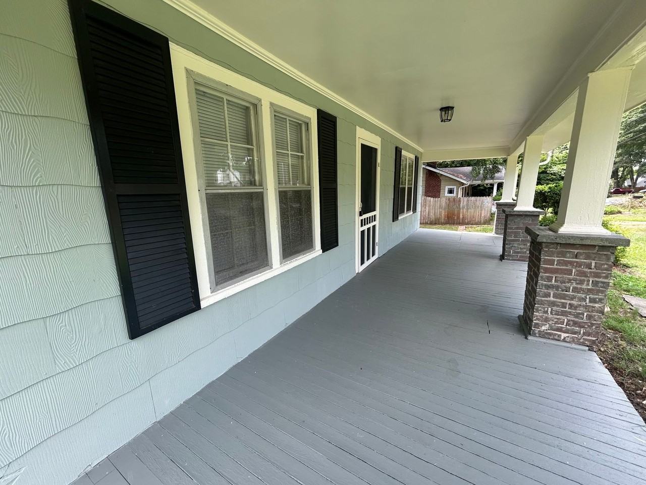 311 Keating Dr - Photo 2 of 9