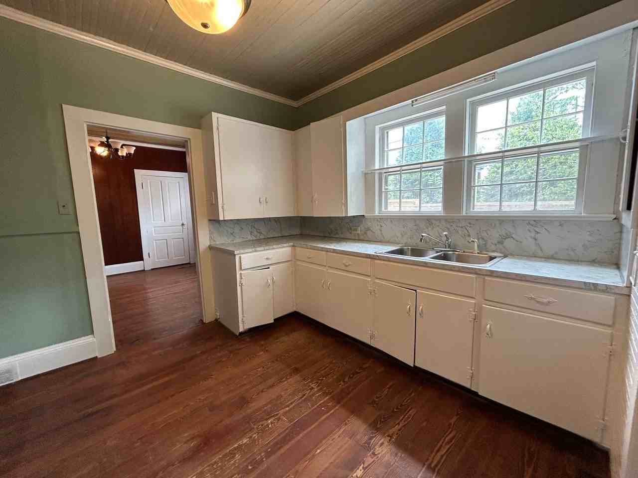 311 Keating Dr - Photo 7 of 9