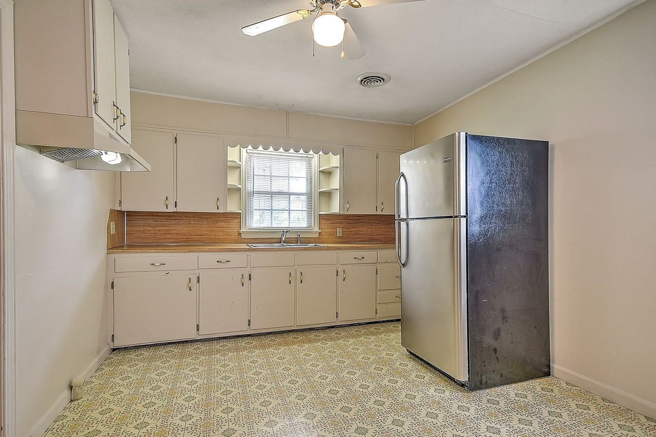 2207 Buckingham Rd - Photo 6 of 26