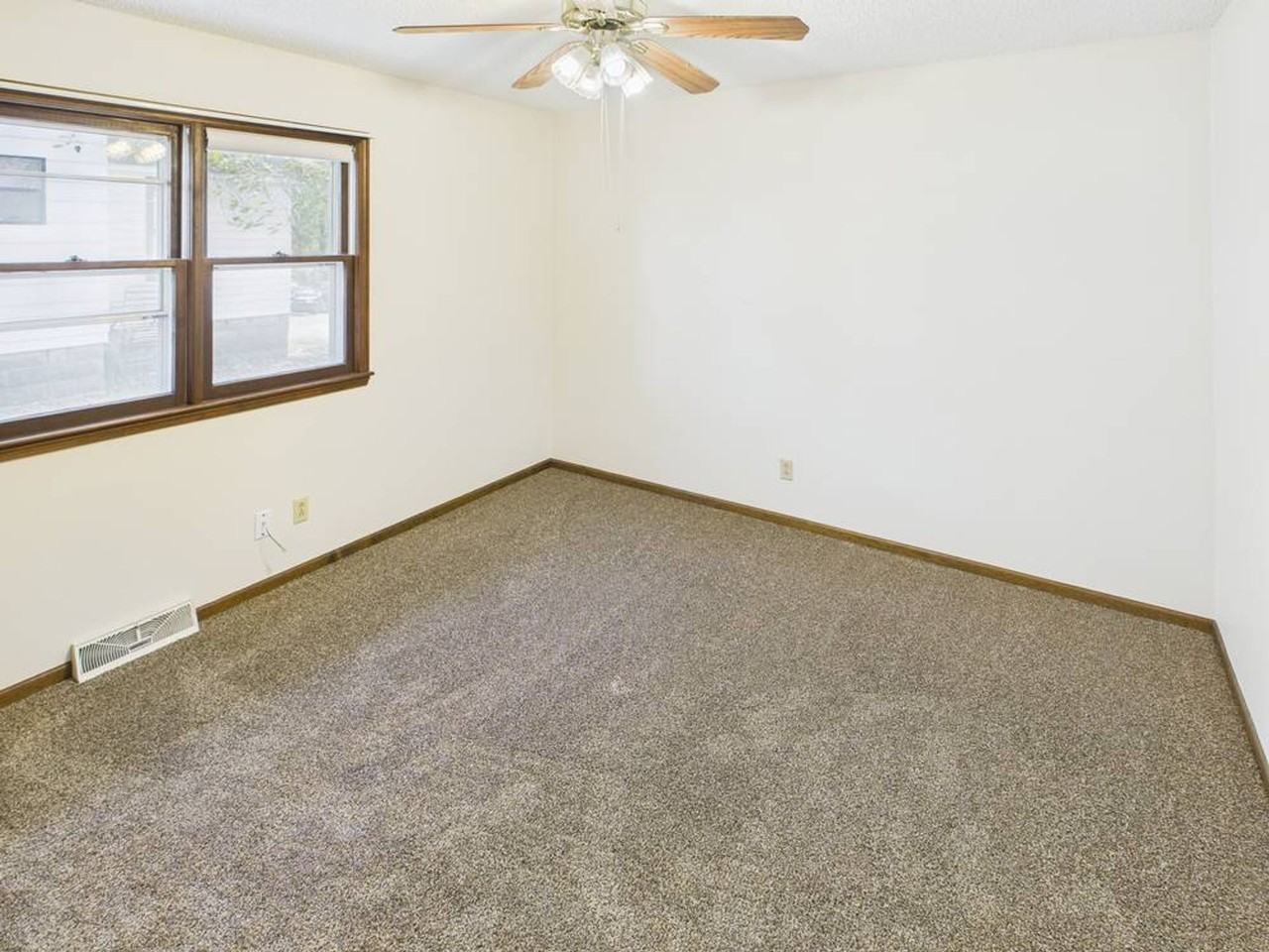 203 & 205 N Charles St - Photo 7 of 11