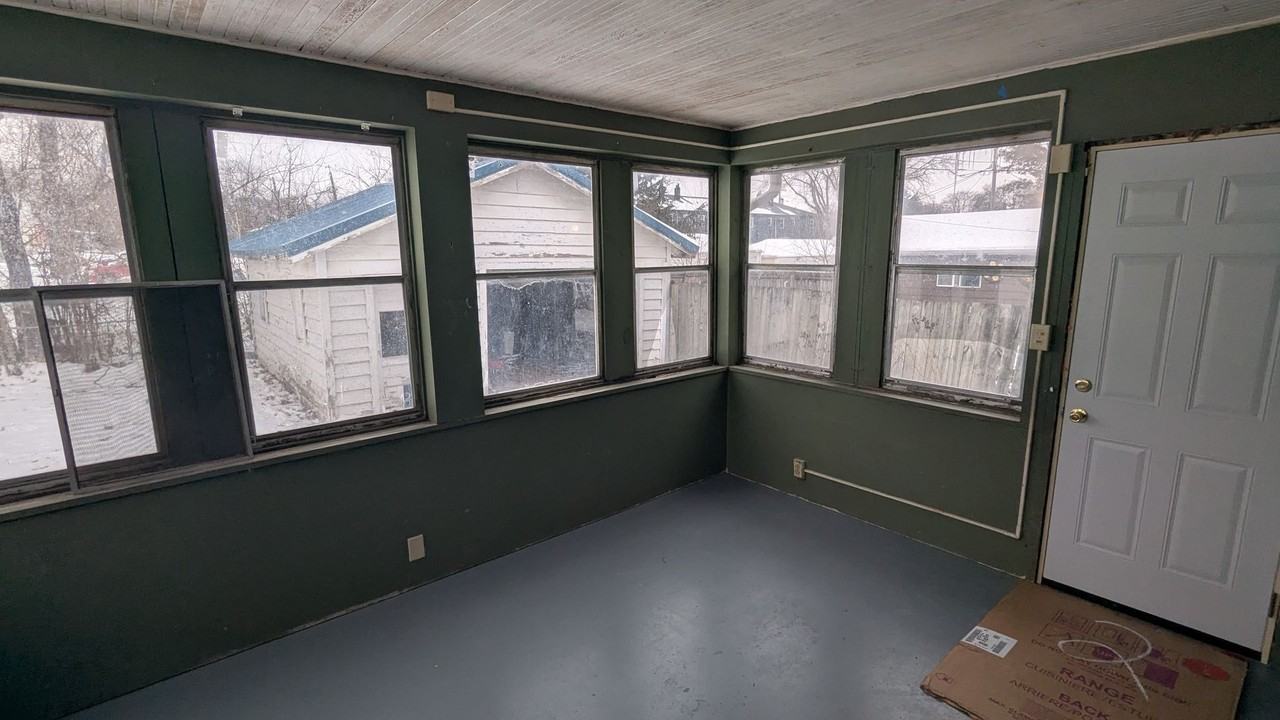 1308 Vermont St - Photo 5 of 37