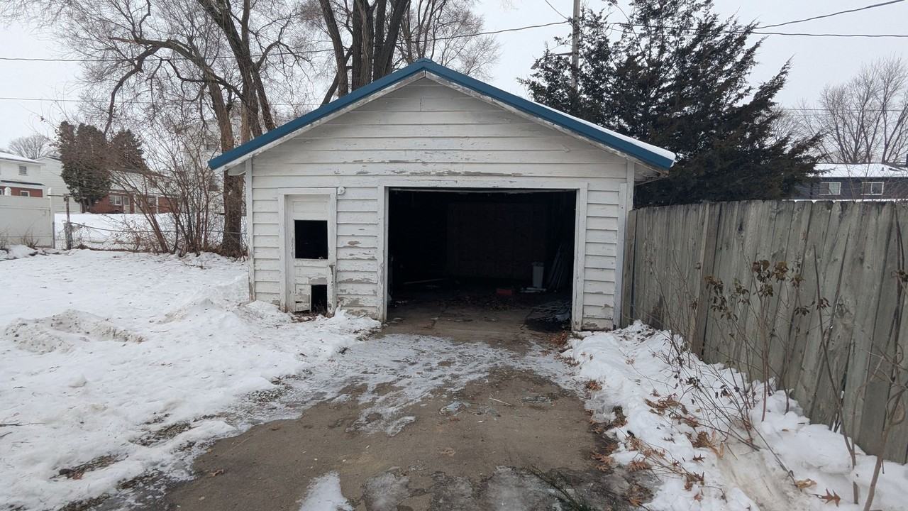1308 Vermont St - Photo 7 of 37