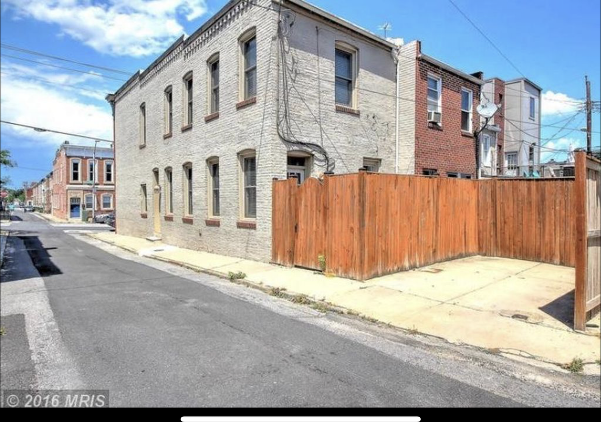 2611 E Fairmount Ave - Photo 3 of 21