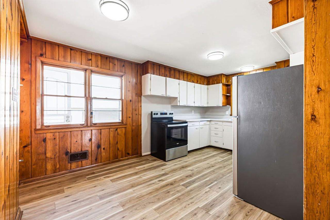 2510 Sylvanie St - Photo 6 of 28
