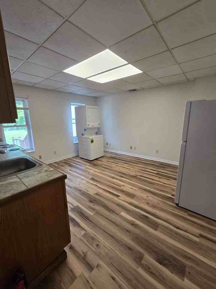 635-639 Baldwin St Bridgeville PA 15017 - Photo 4 of 28