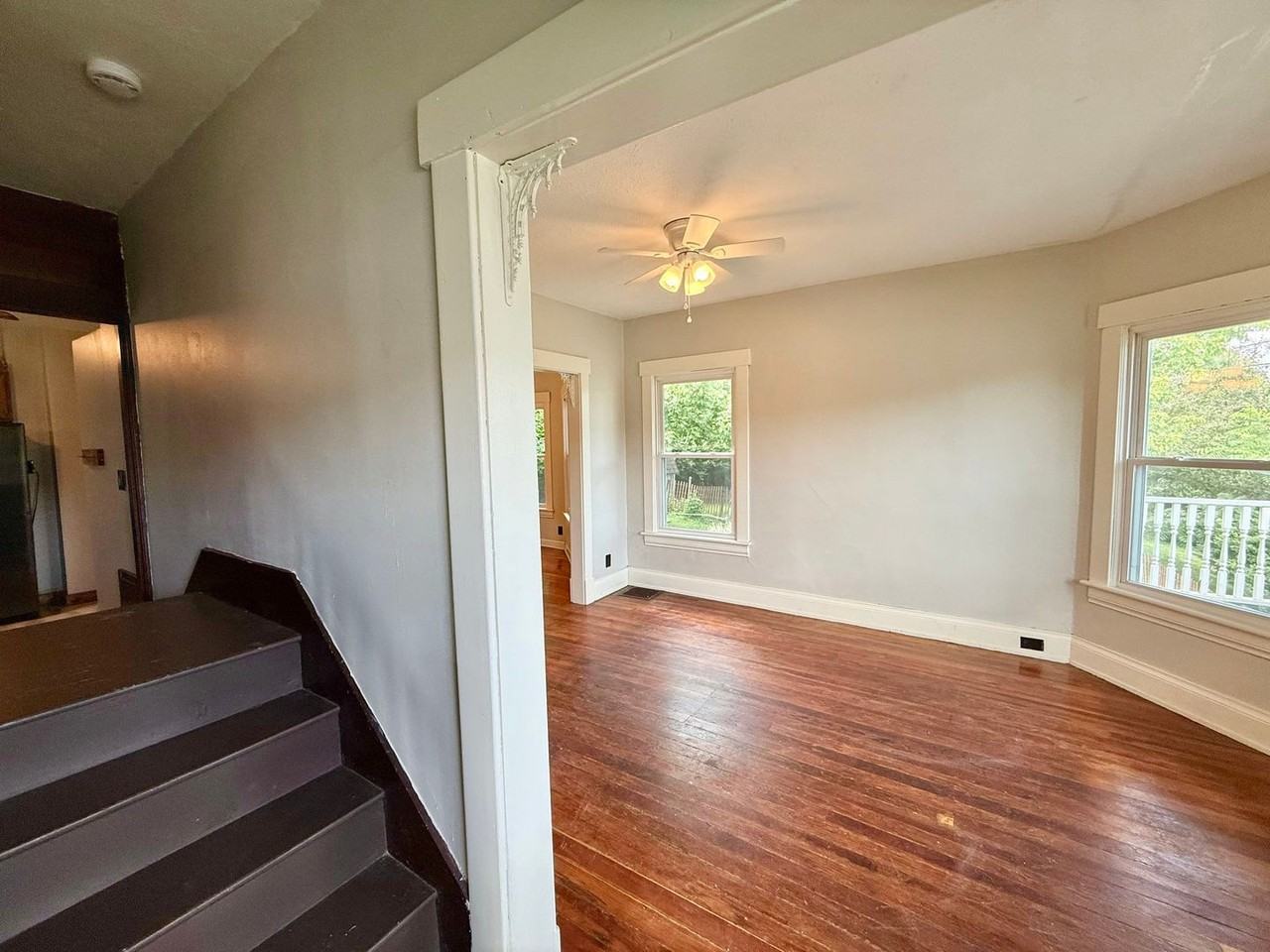 210 Obannon Ave - Photo 2 of 14