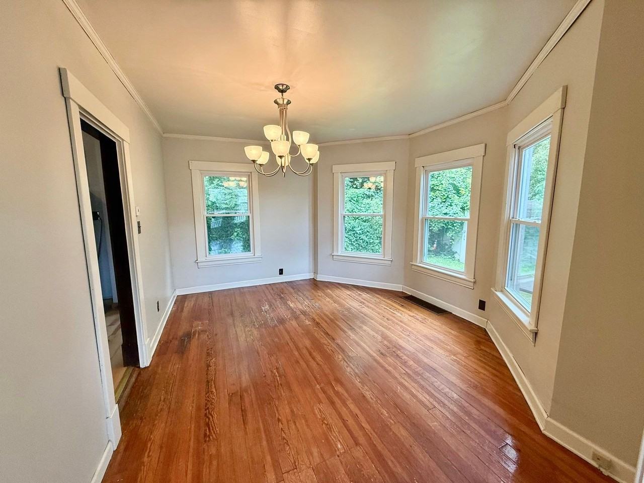 210 Obannon Ave - Photo 4 of 14