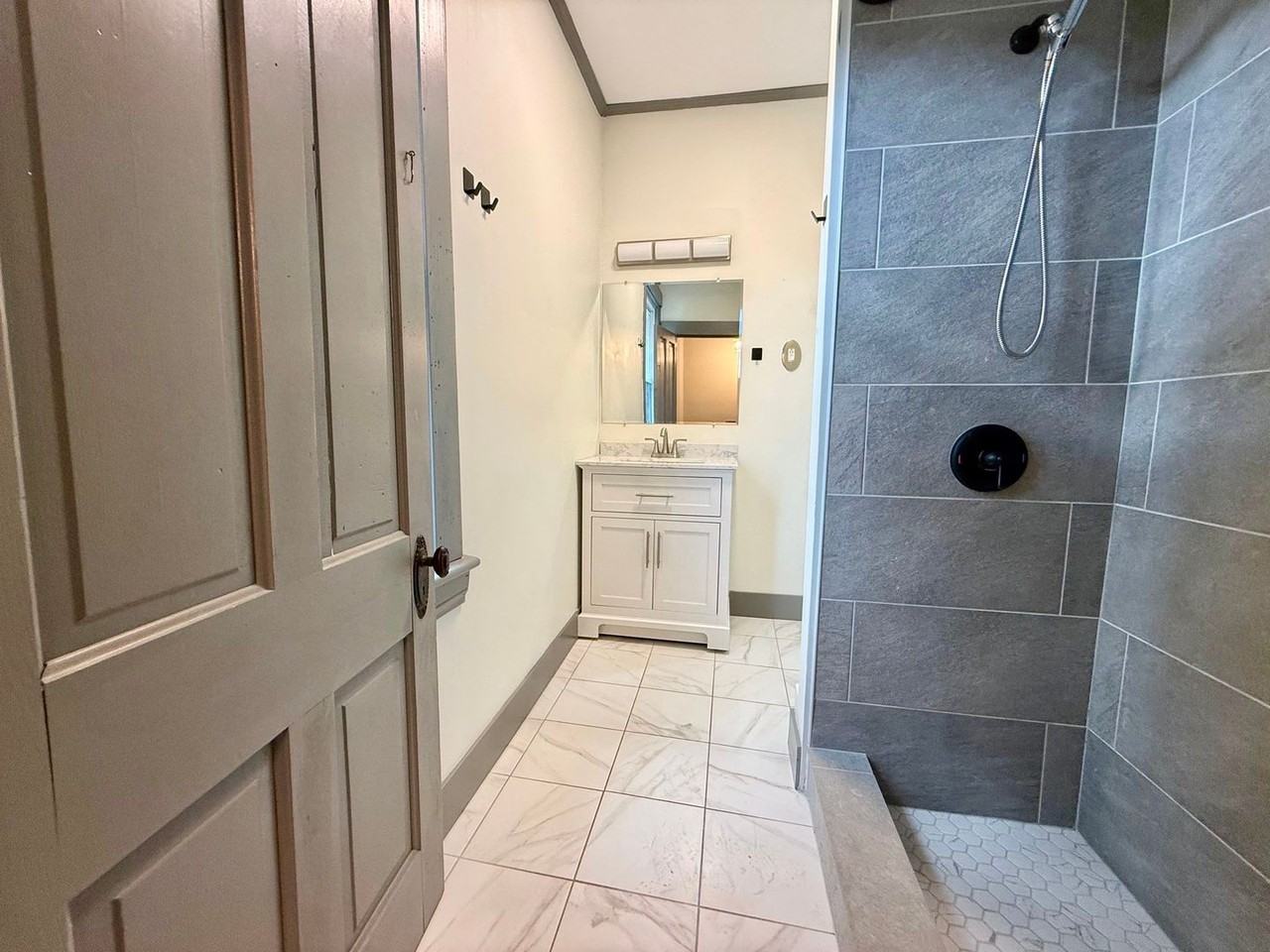 210 Obannon Ave - Photo 6 of 14