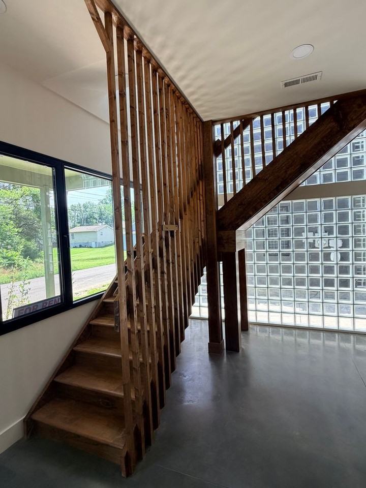 3535 Oswald St - Photo 5 of 15