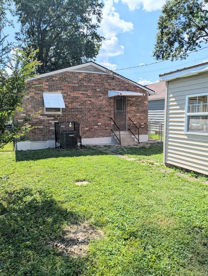 3775 Wheeler Ave - Photo 3 of 20