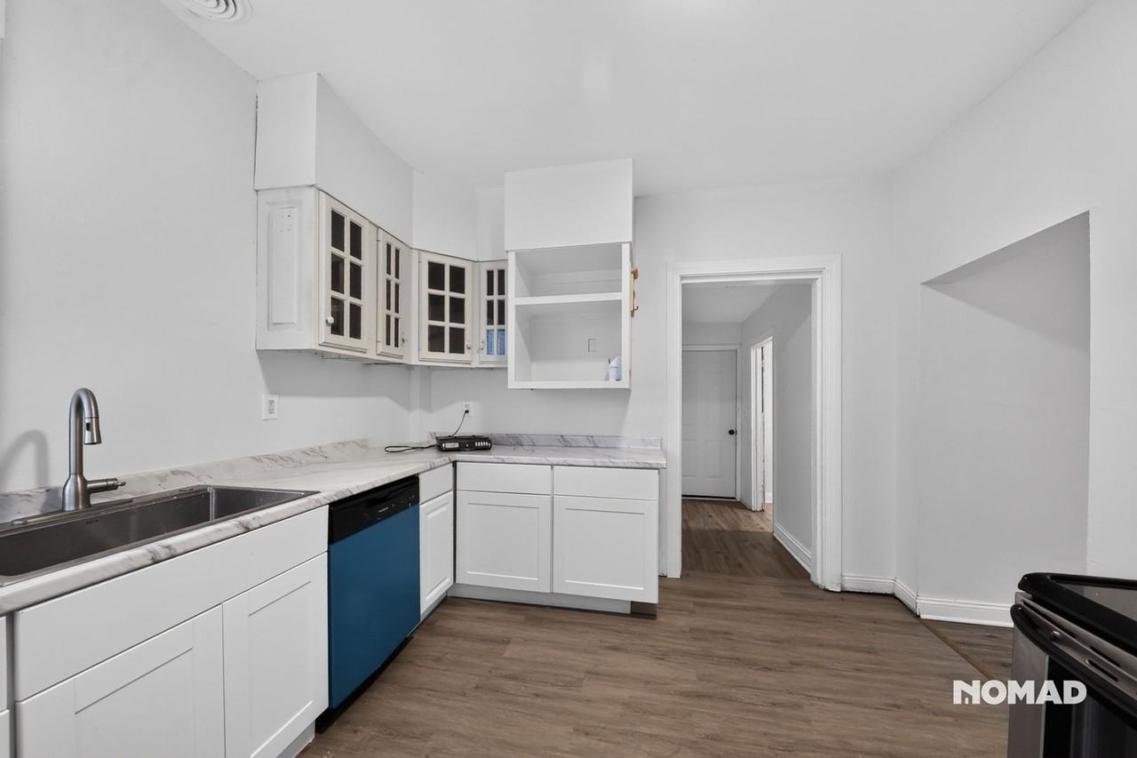 4826 Section Ave - Photo 4 of 14