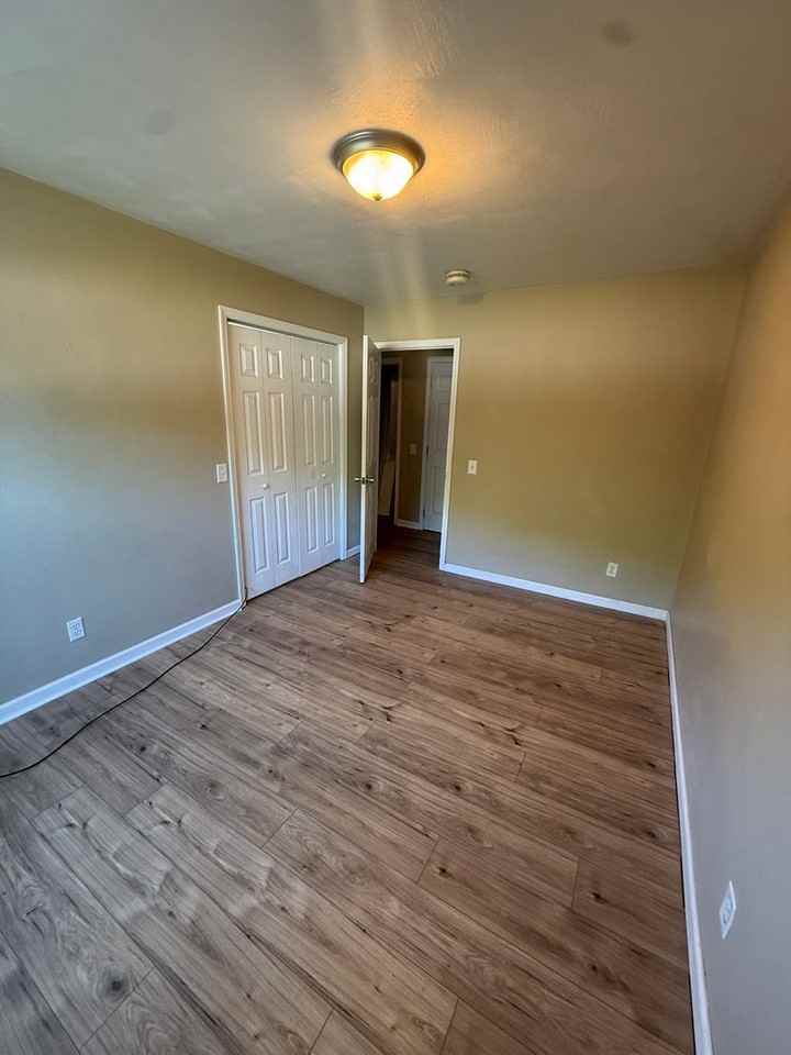 140 Main Ave - Photo 4 of 7
