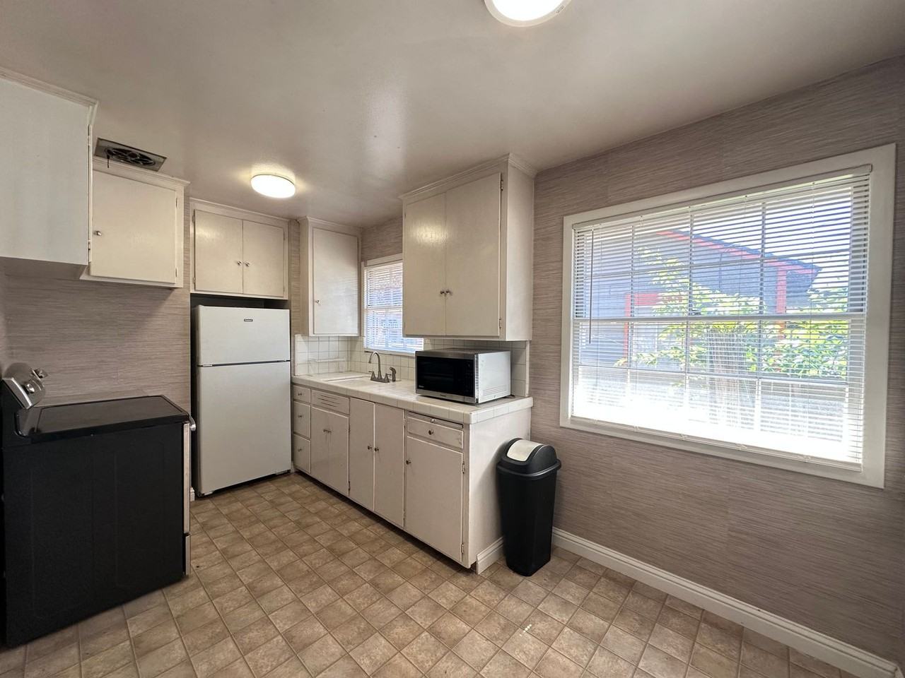 610 William St - Photo 6 of 12