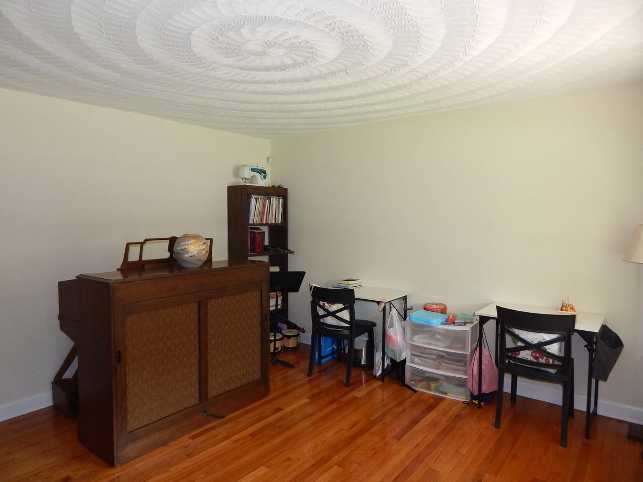 1024 Vanderploeg Dr - Photo 2 of 22