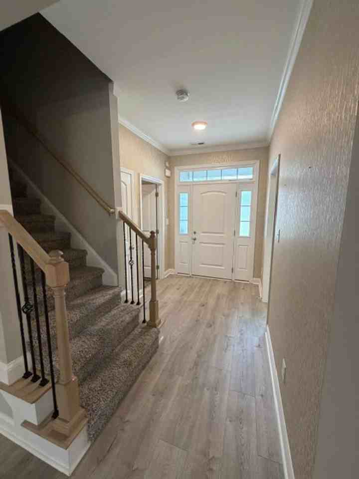311 Oak Pointe Cir E - Photo 3 of 26